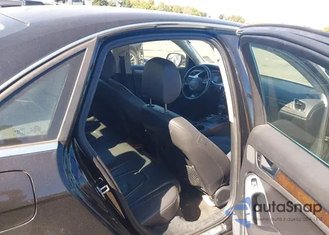 2016 Audi A4 2.0T Premium z USA, uszkodzony, nr VIN WAUBFAFL4GN017764